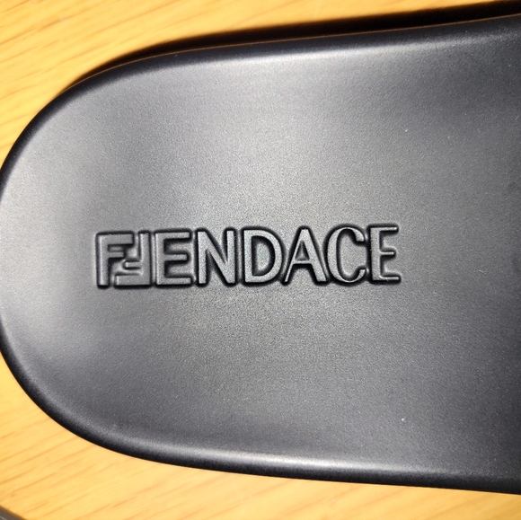 FENDACE Black Slides w37 FENDI X VERSACE collaboration - Picture 9 of 15